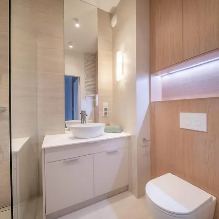 Apartamento Kierbedzia Suite, Wi-fi And Free Parking