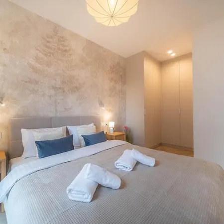 Apartamento Kierbedzia Suite, Wi-fi And Free Parking