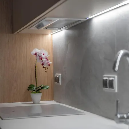 Kierbedzia Suite, Wi-fi And Free Parking Apartamento *